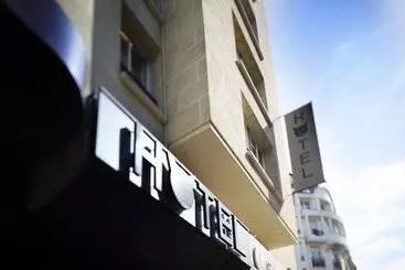 호텔 르 샤 누아 - 파리