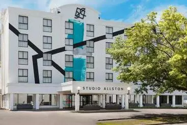 Дейс Отель Бостон - Бостон