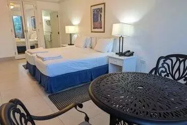 Pirate's Inn - Barbados