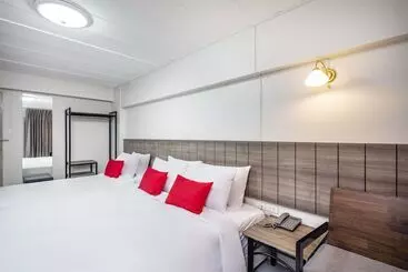Livotel Express Hotel Ramkhamhaeng 50 Bangkok   No Parking - Bang Kapi