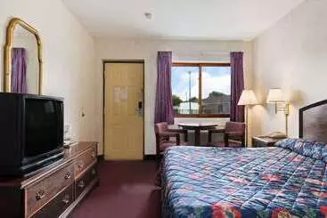 Travelodge By Wyndham Niagara Falls   New York - Niagara Falls