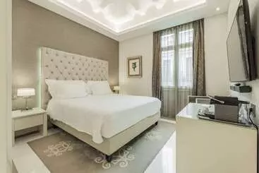 Aleph Rome Hotel Curio Collection By Hilton - Rom