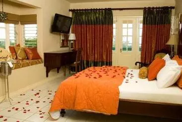 The Cardiff Hotel & Spa - Runaway Bay