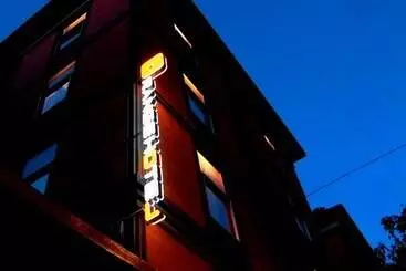Orange - Rome