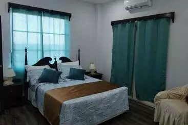 Royal View Apartment Plus - Belize City
