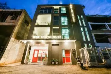 Super Townhouse Hosur Main Road Bommanahalli Near Gopalan Innovation Mall - Bangalore