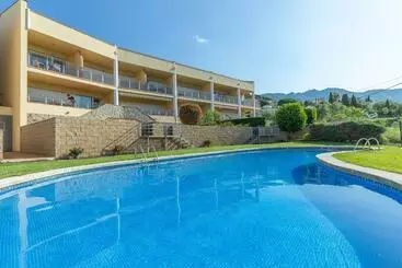 V016   Sun Village - Palau Saverdera