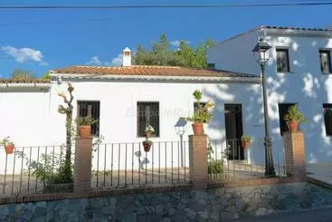 Las Tobas - Puerto Moral