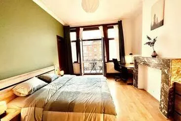 Cozy, Comfortable Apt, Well Located   Eu Ulb Vub - Etterbeek