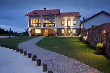 Casona Canto Llano - Carreño