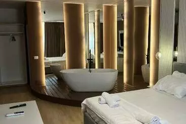 Capital Suites Center - Tirana