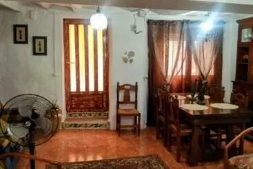 Casa De Pueblo García Marquez - Geldo