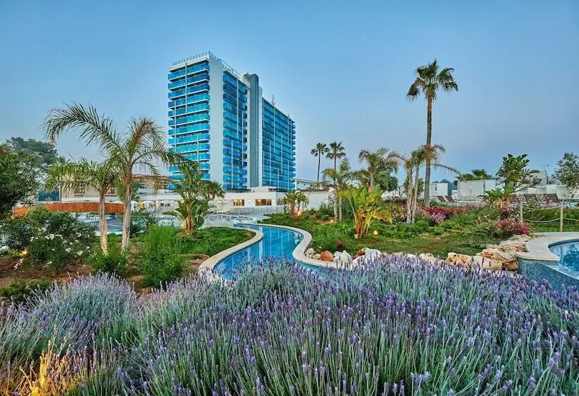 Fotos del hotel Tonga Tower Design  & Suites:  33