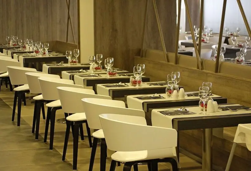 Fotos del hotel Tonga Tower Design  & Suites:  17