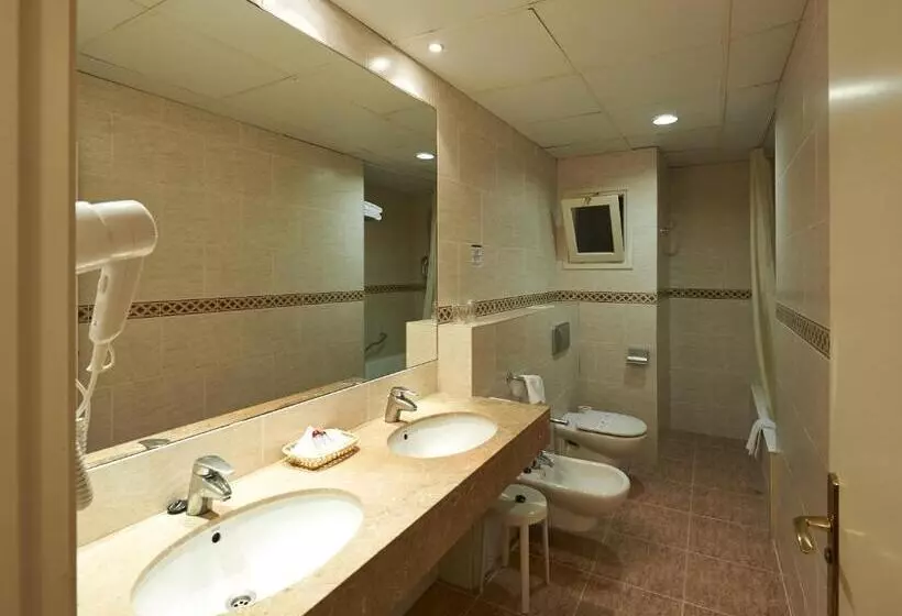 Fotos del hotel Abat Cisneros Montserrat:  6