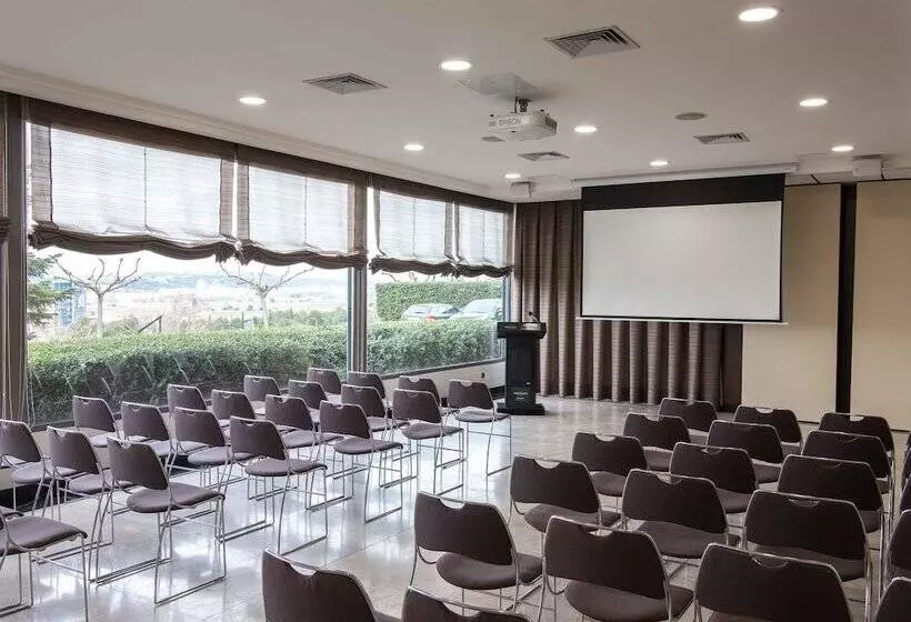 Fotos del hotel Augusta Barcelona Vallès:  5