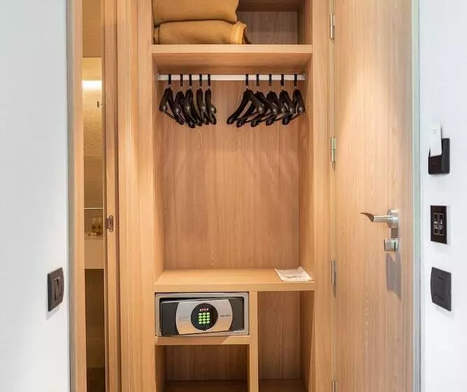 Fotos del hotel Caledonian:  23