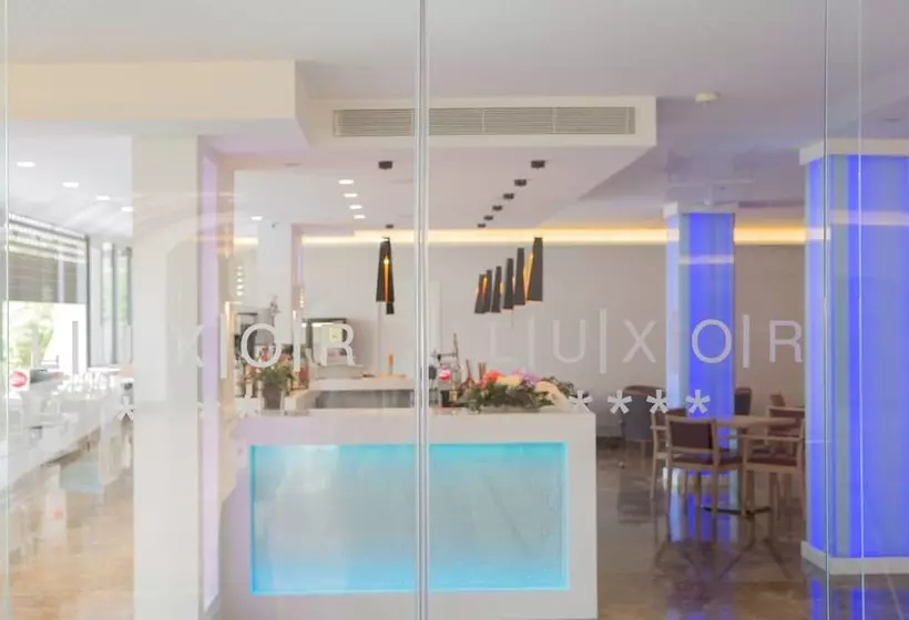 Fotos del hotel Luxor:  2