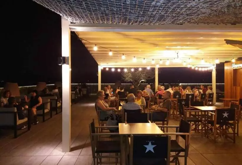 Fotos del hotel Urpí:  10