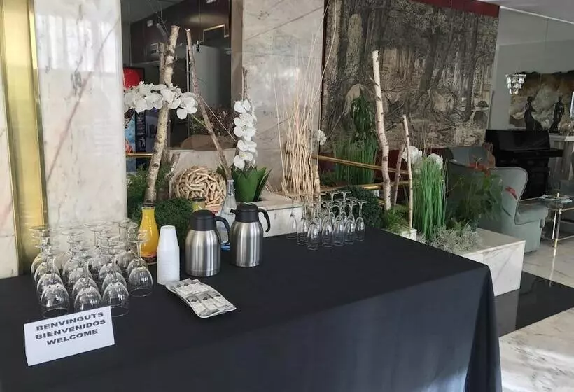 Fotos del hotel Urpí:  4