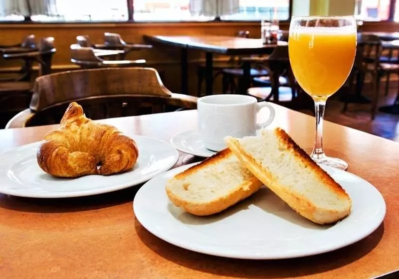 Fotos del hotel Hotel Alcarria:  4