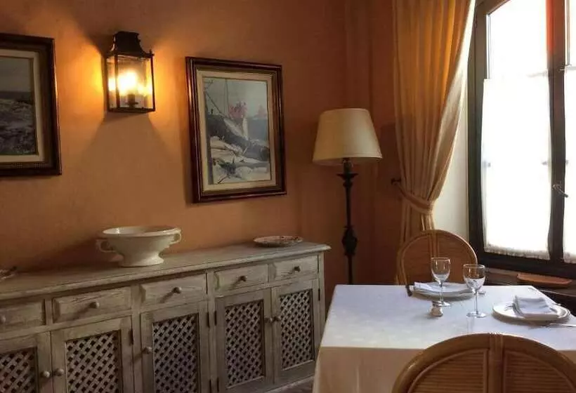 Fotos del hotel Doña Lola Zahara:  10