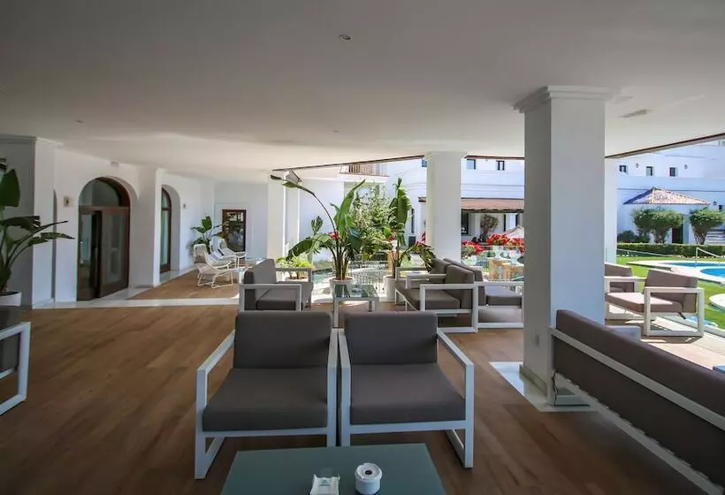 Fotos del hotel Doña Lola Zahara:  11