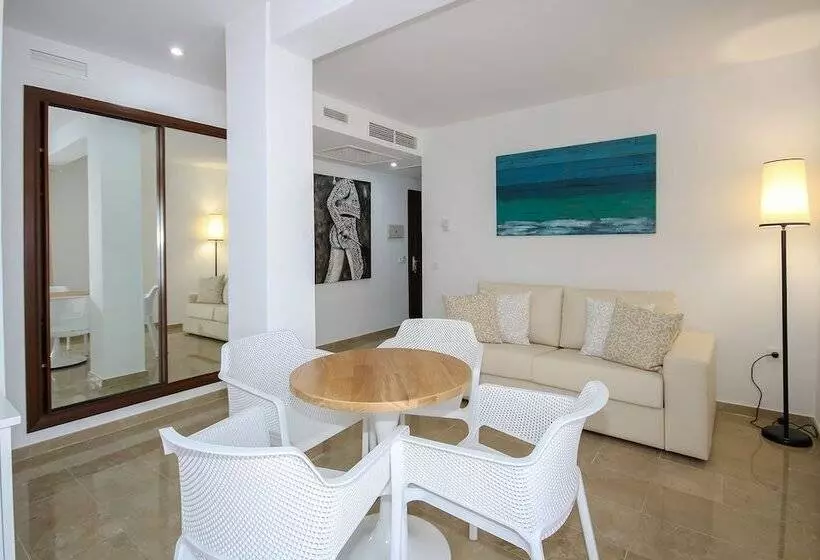 Fotos del hotel Doña Lola Zahara:  23