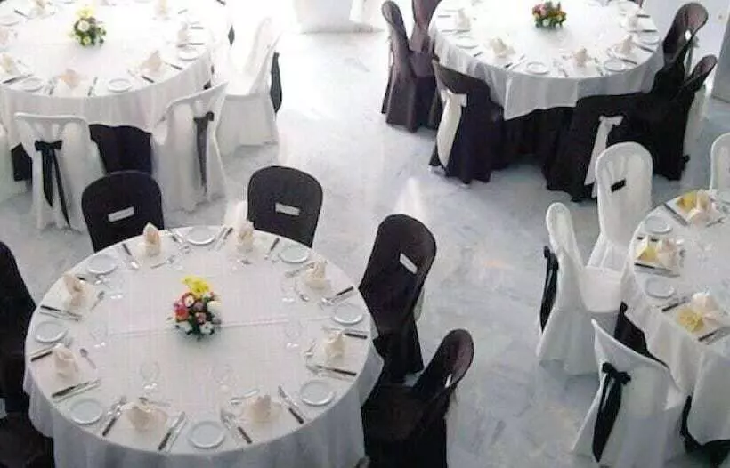 Fotos del hotel Ele La Perla:  4