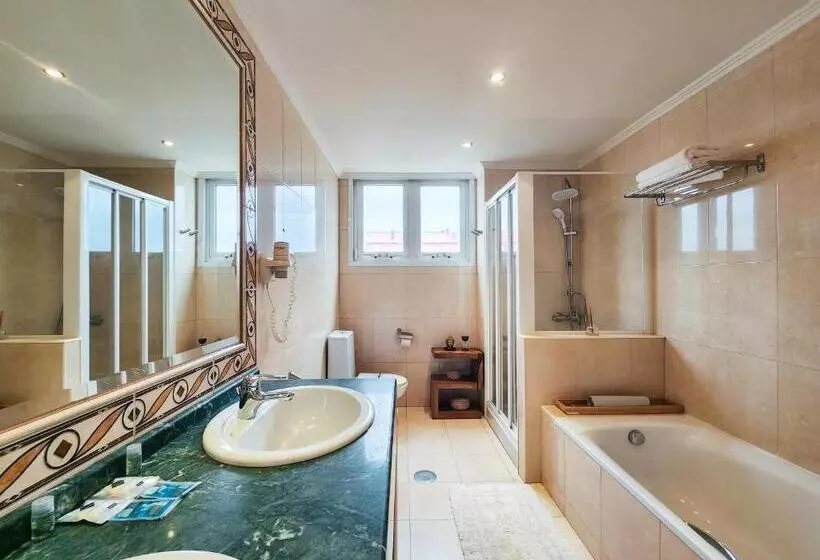 Fotos del hotel City House Rías Altas:  10