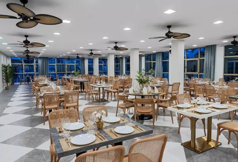 Fotos del hotel City House Rías Altas:  8