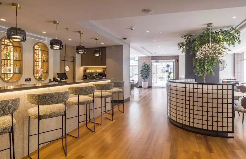 Fotos del hotel Ilunion San Sebastián:  1