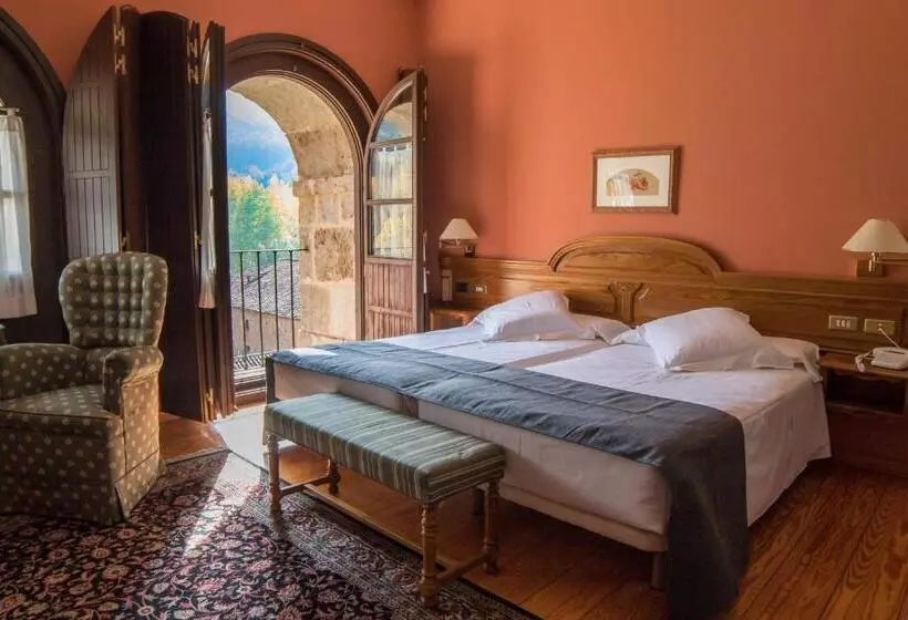 Fotos del hotel Hostería Del Monasterio De San Millan:  19