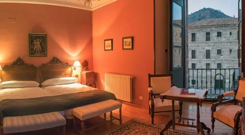 Fotos del hotel Hostería Del Monasterio De San Millan:  17