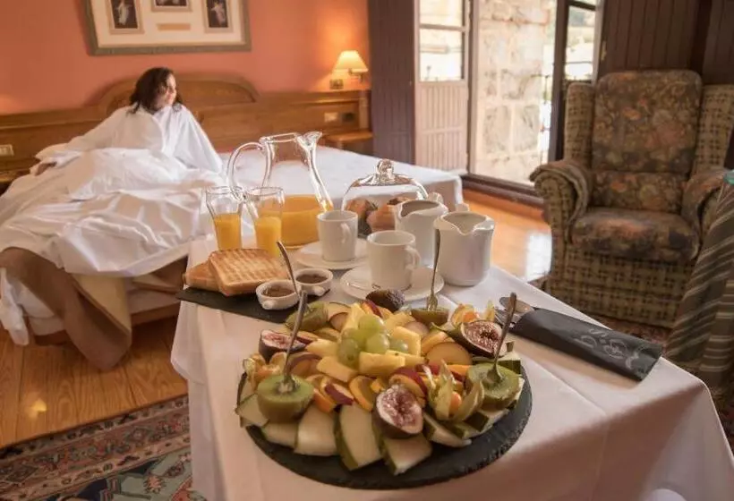 Fotos del hotel Hostería Del Monasterio De San Millan:  21