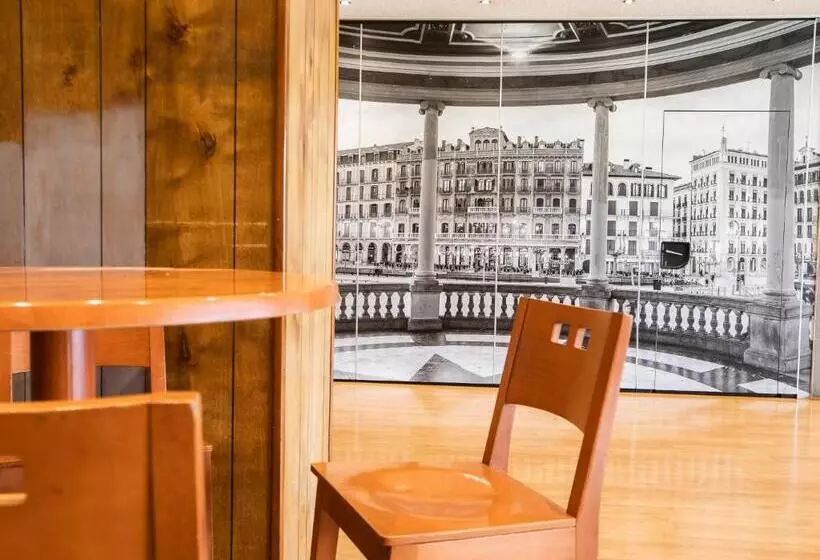 Fotos del hotel Sancho Ramirez:  8