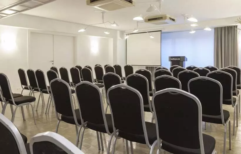 Fotos del hotel Tres Reyes Pamplona:  16