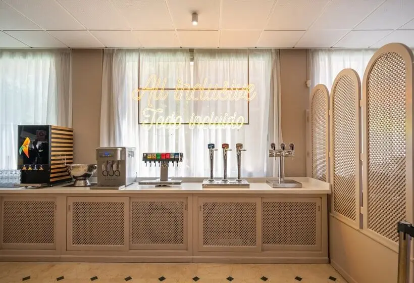 Fotos del hotel Parasol Garden:  14