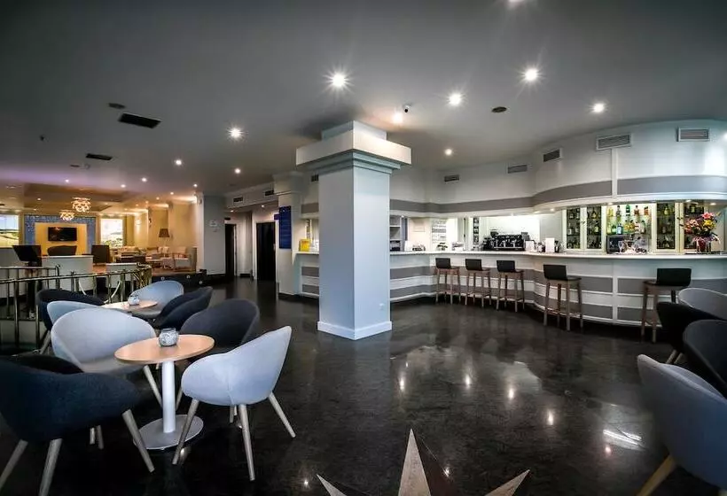 Fotos del hotel Villa De Laredo:  2