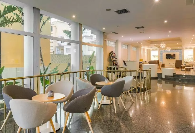 Fotos del hotel Villa De Laredo:  8