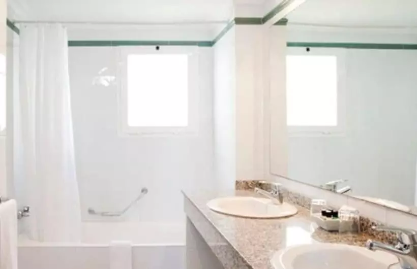 Fotos del hotel Sis Pins:  5