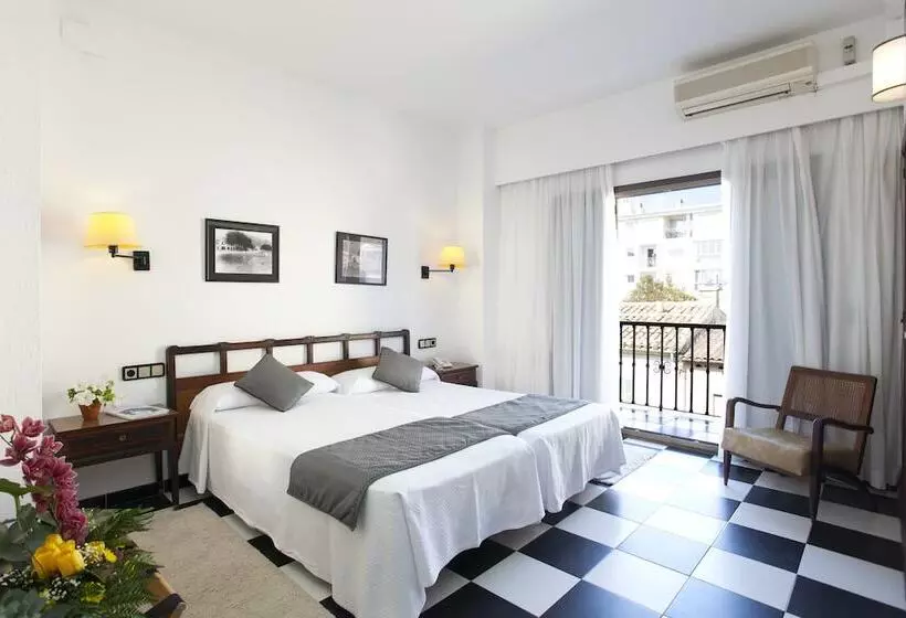 Fotos del hotel Sis Pins:  7