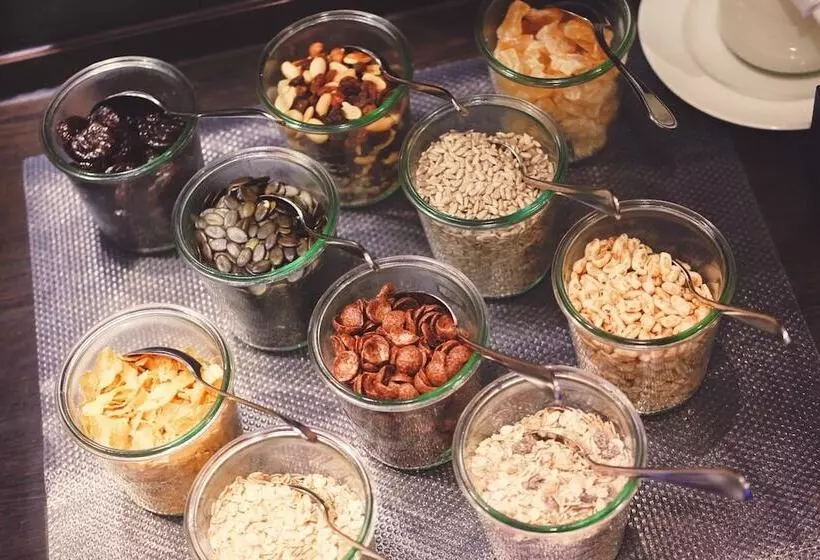 Fotos del hotel Hotel & Palais Strudlhof:  11