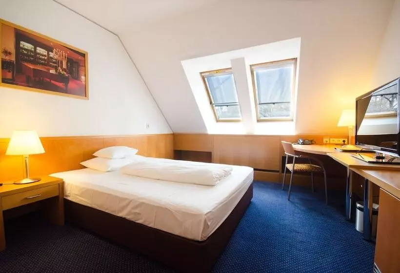 Fotos del hotel Hotel & Palais Strudlhof:  24