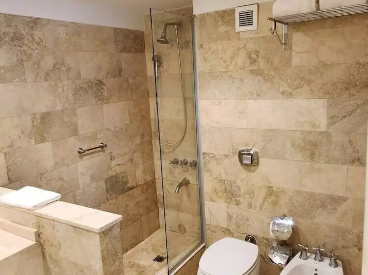 Fotos del hotel Grand King:  11