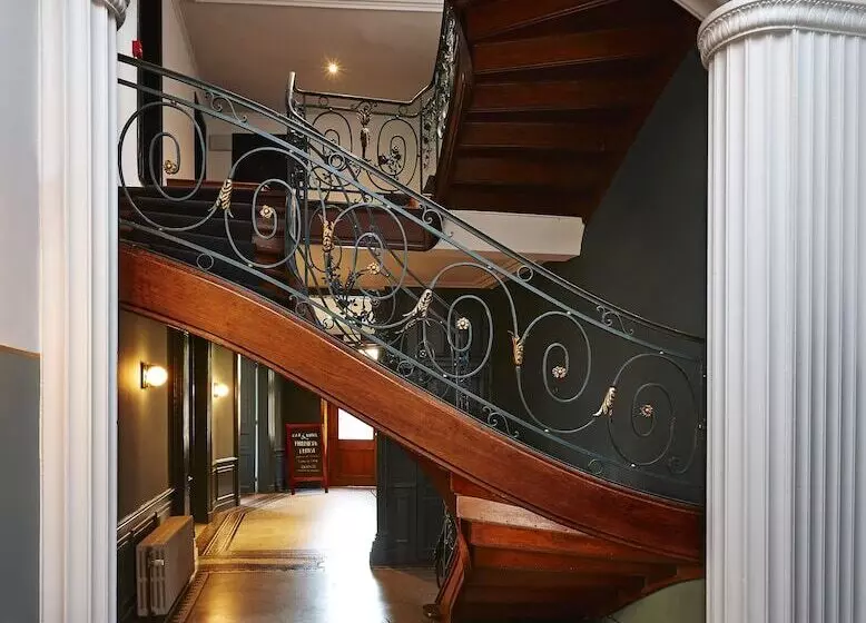 Fotos del hotel Monsieur Ernest:  21