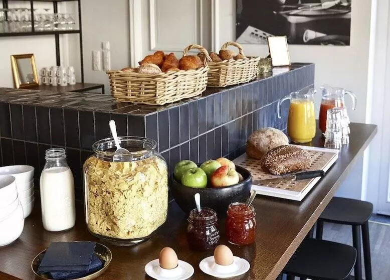 Fotos del hotel Monsieur Ernest:  3