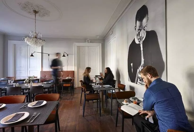 Fotos del hotel Monsieur Ernest:  9