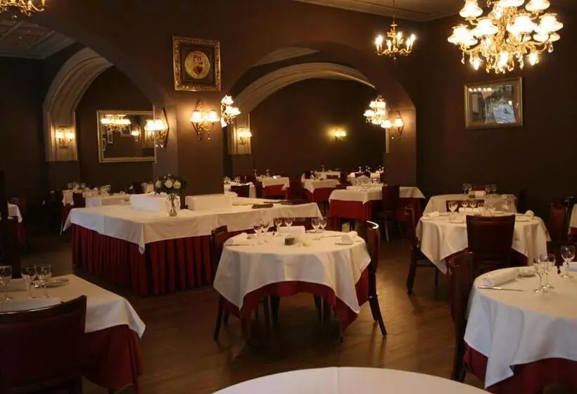 Fotos del hotel Pyrénées:  10