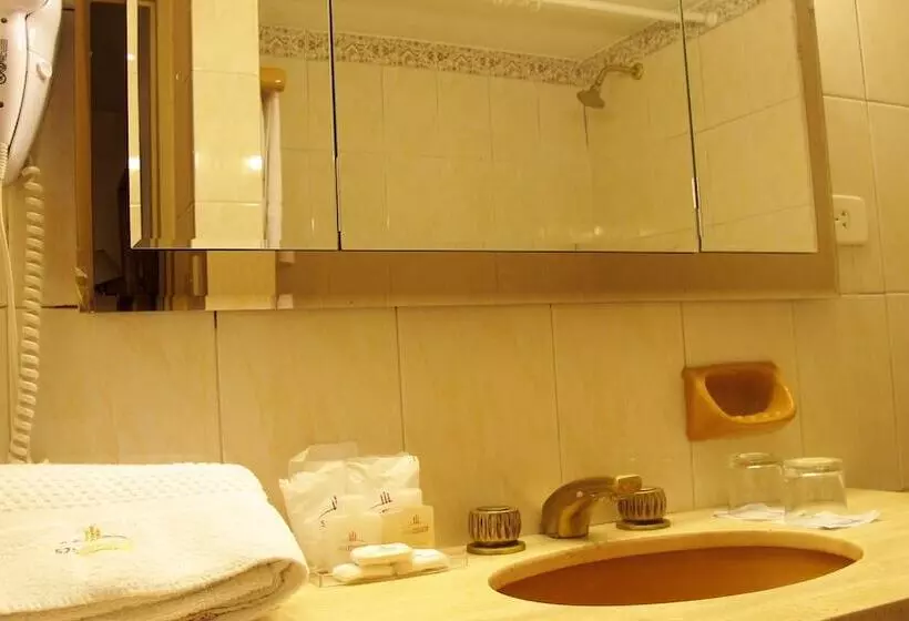 Fotos del hotel Sheltown:  10